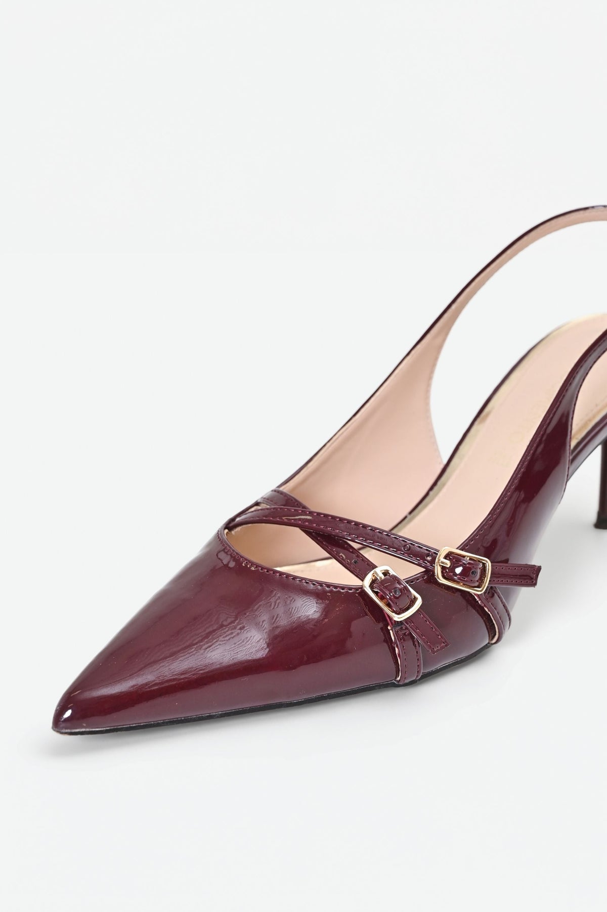 Décolleté slingback bordeaux con cinturini incrociati