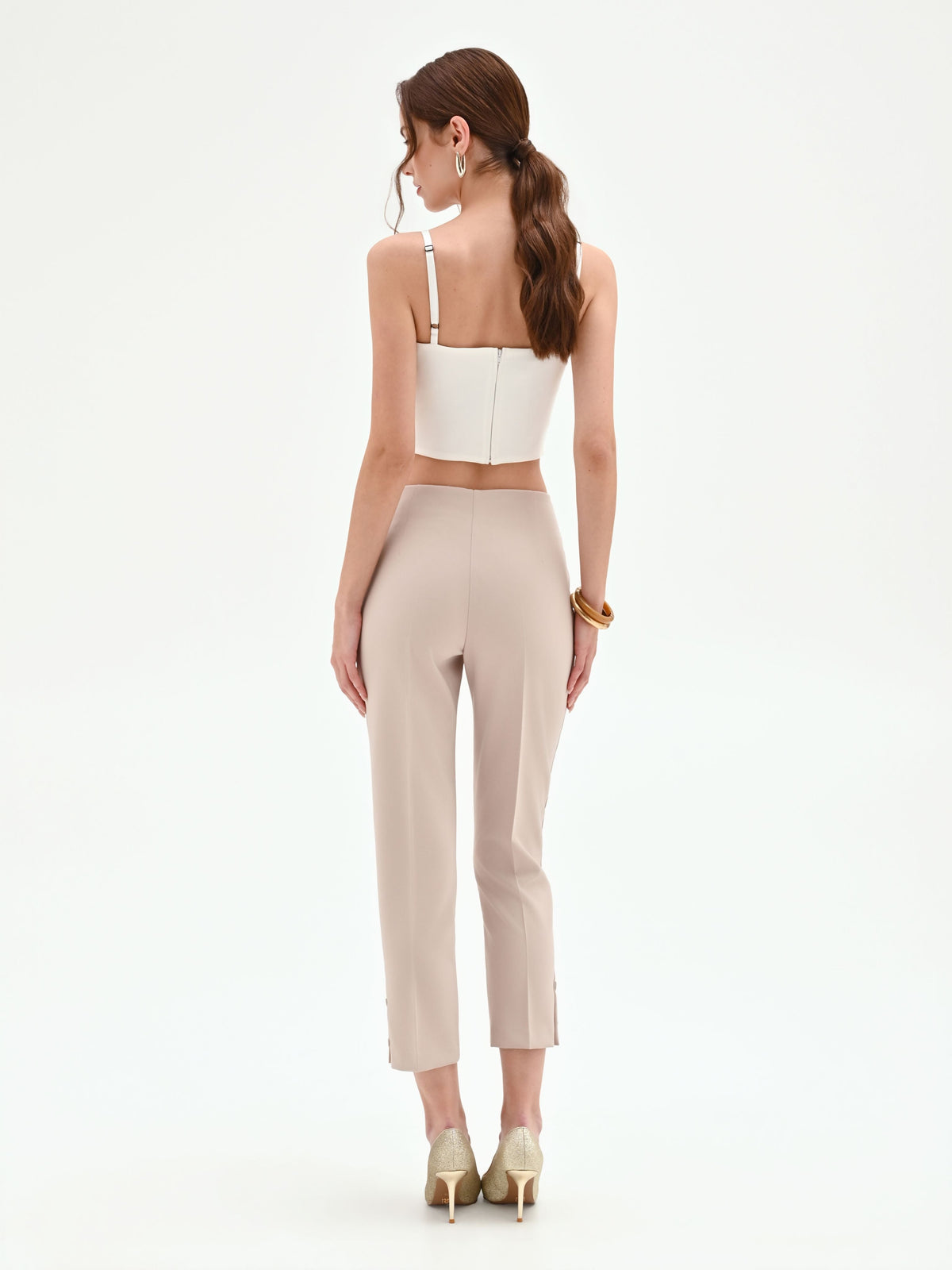 Pantalone cropped tortora beige con bottoni al fondo