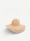 Cappello beige a tesa larga con lavorazione traforata