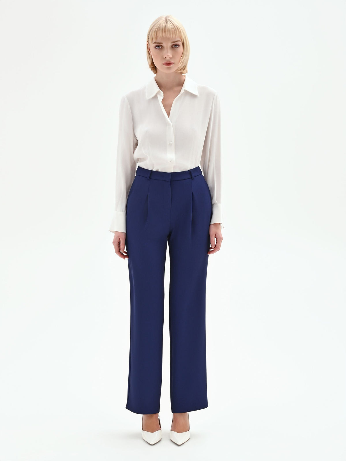 Pantalone Studio con pinces e vita alta in cadi blu indaco