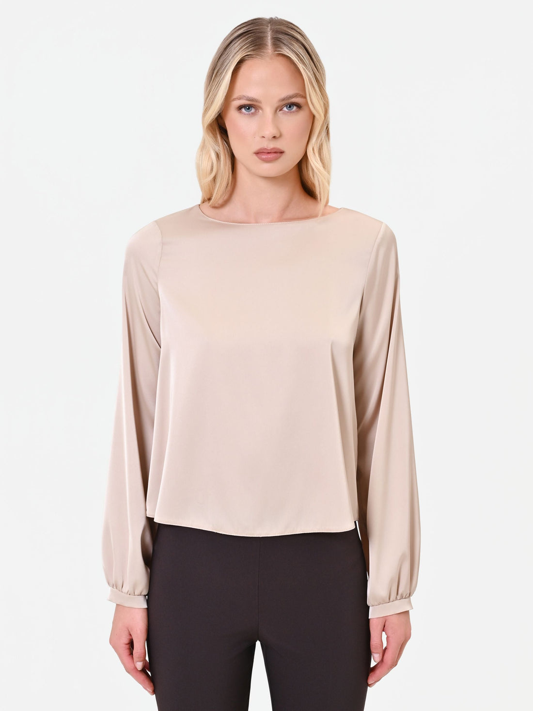 Blusa tortora beige con maniche voluminose