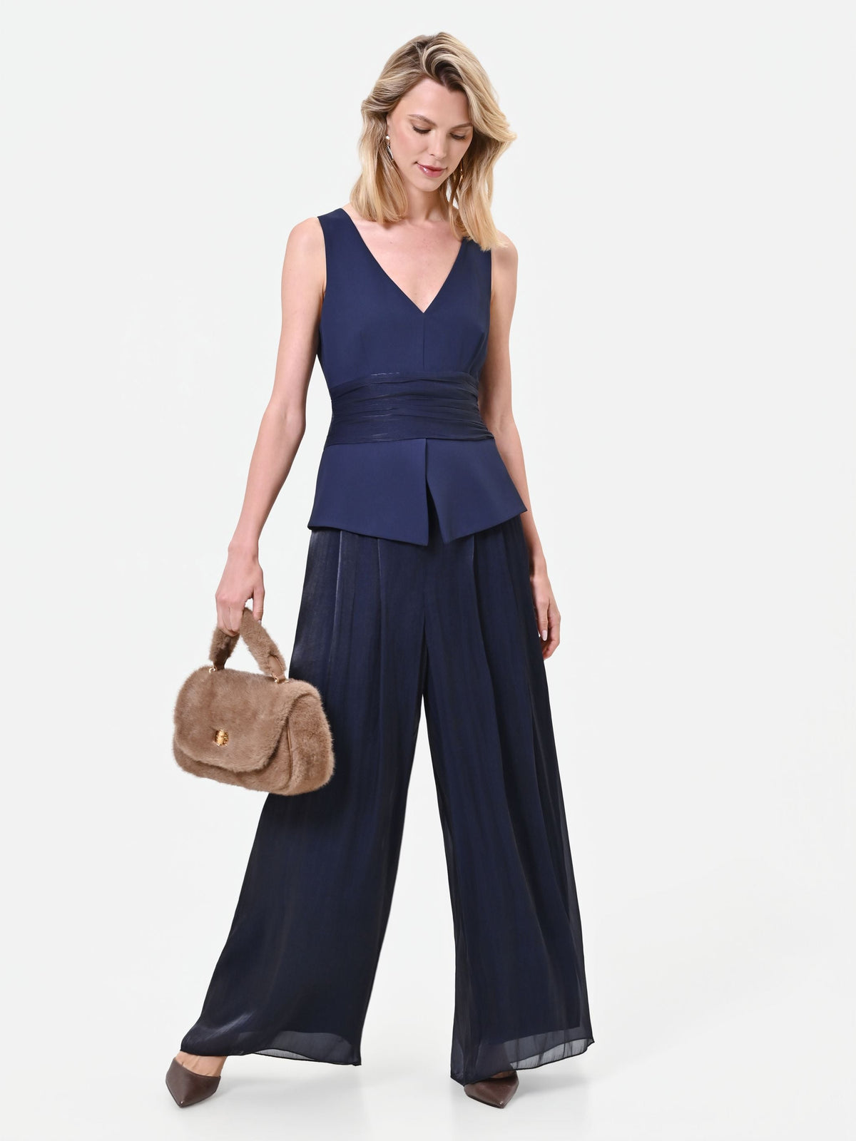 Tuta fluida in raso cangiante blu navy