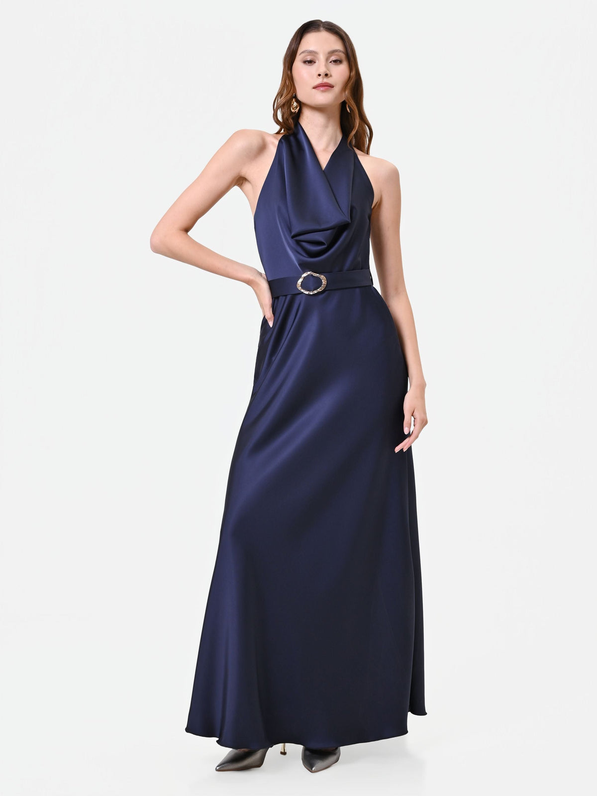 Abito lungo blu navy con scollo all'americana drappeggiato