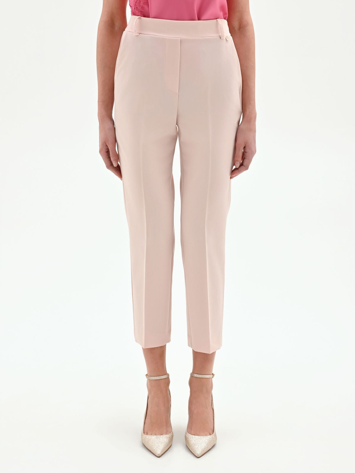 Pantalone cropped rosa con piega centrale
