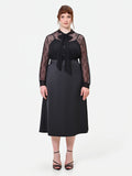 Camicia Curvy nera in pizzo con collo a fiocco