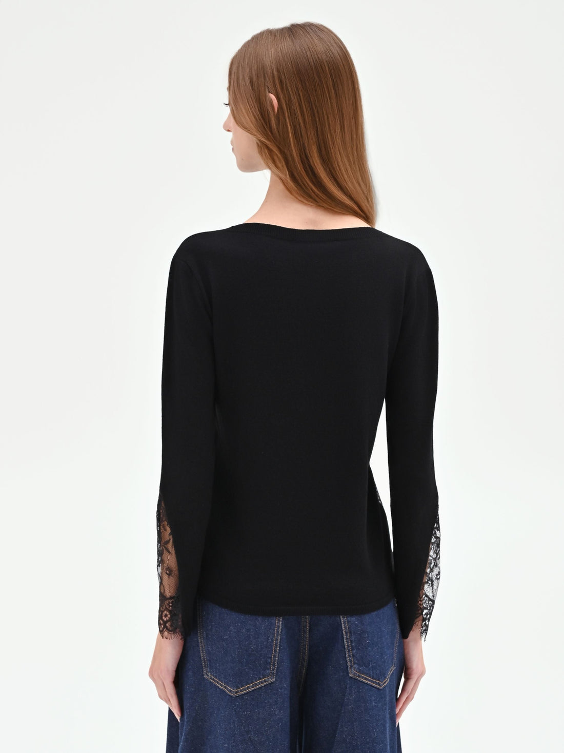 Maglia nera con inserti pizzo