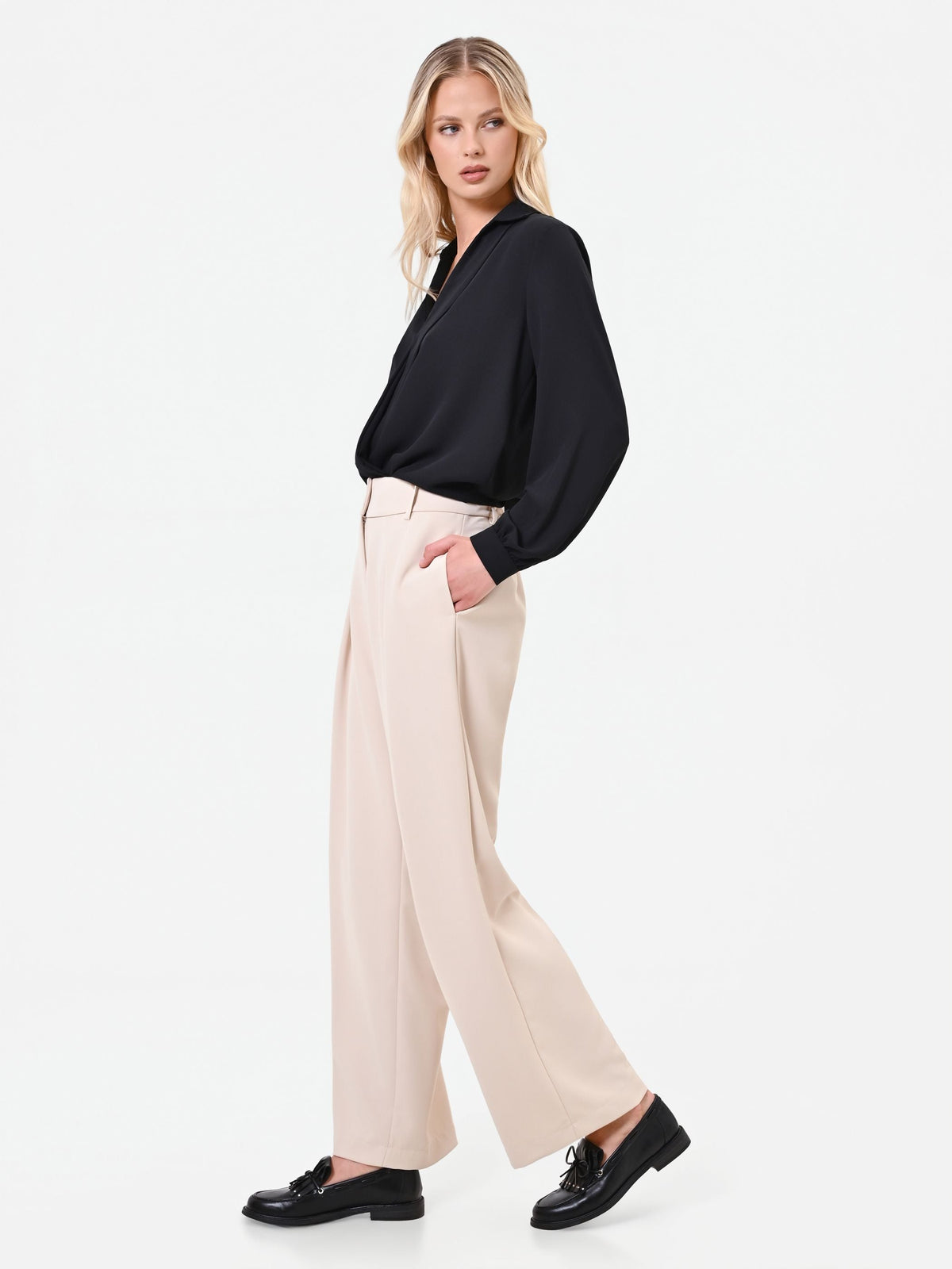 Pantalone palazzo tortora beige con pinces frontali