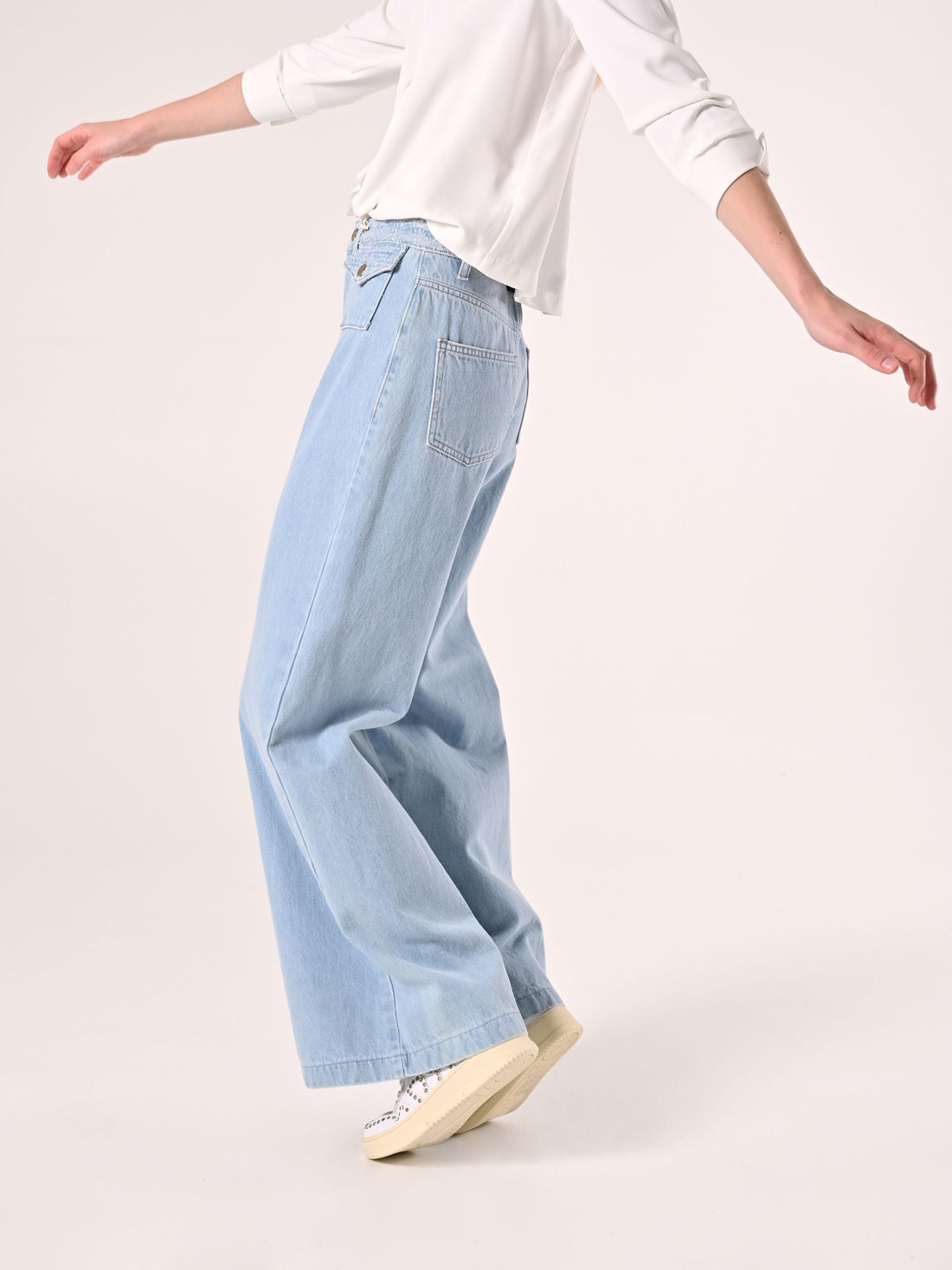 Jeans Gamba Dritta in Denim Chiaro