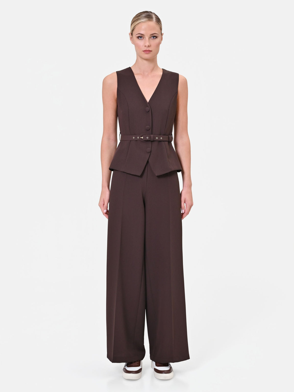 Tuta marrone in cadi effetto gilet con cintura