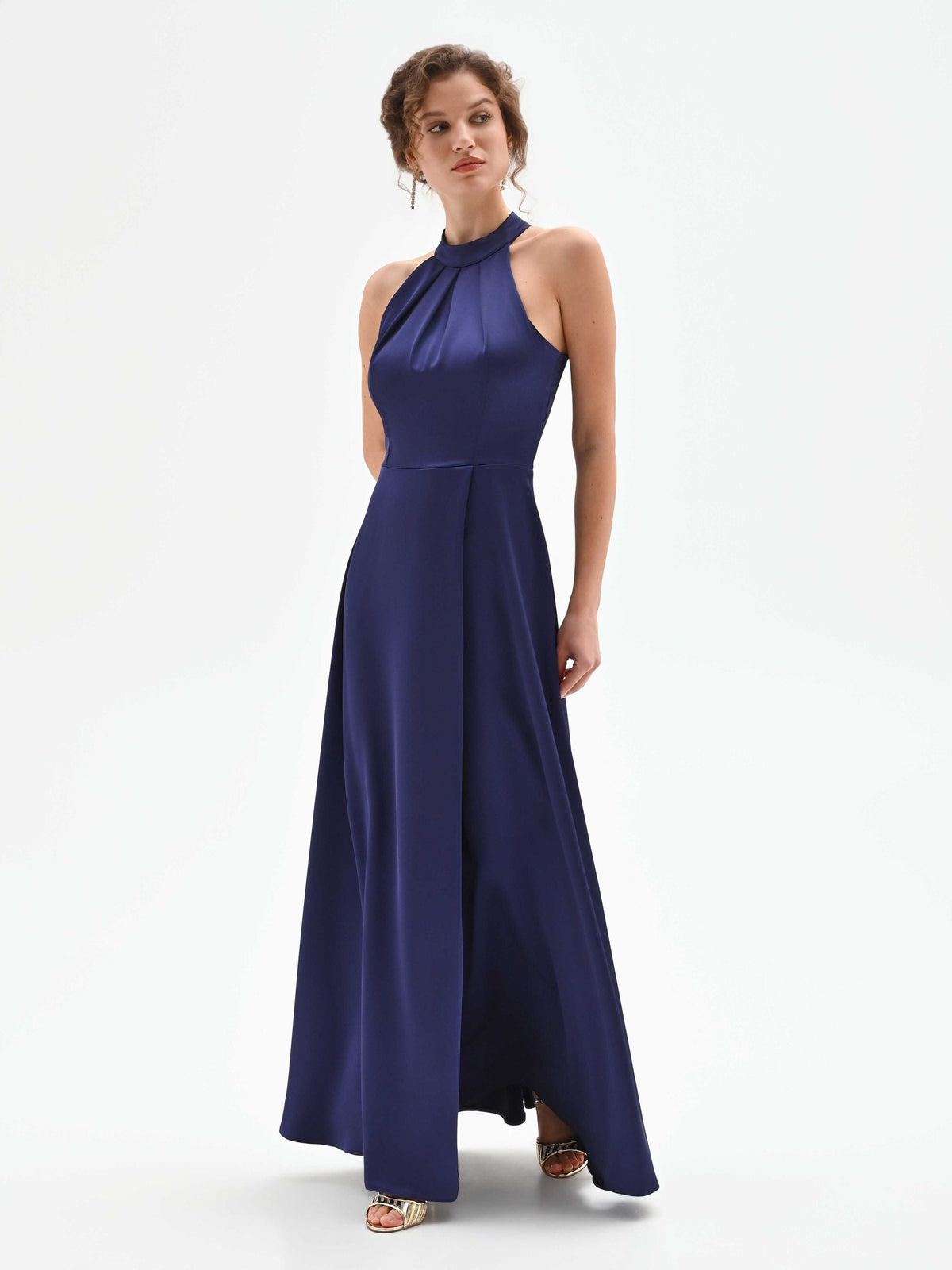 Abito lungo atelier blu indaco con collo alto drappeggiato