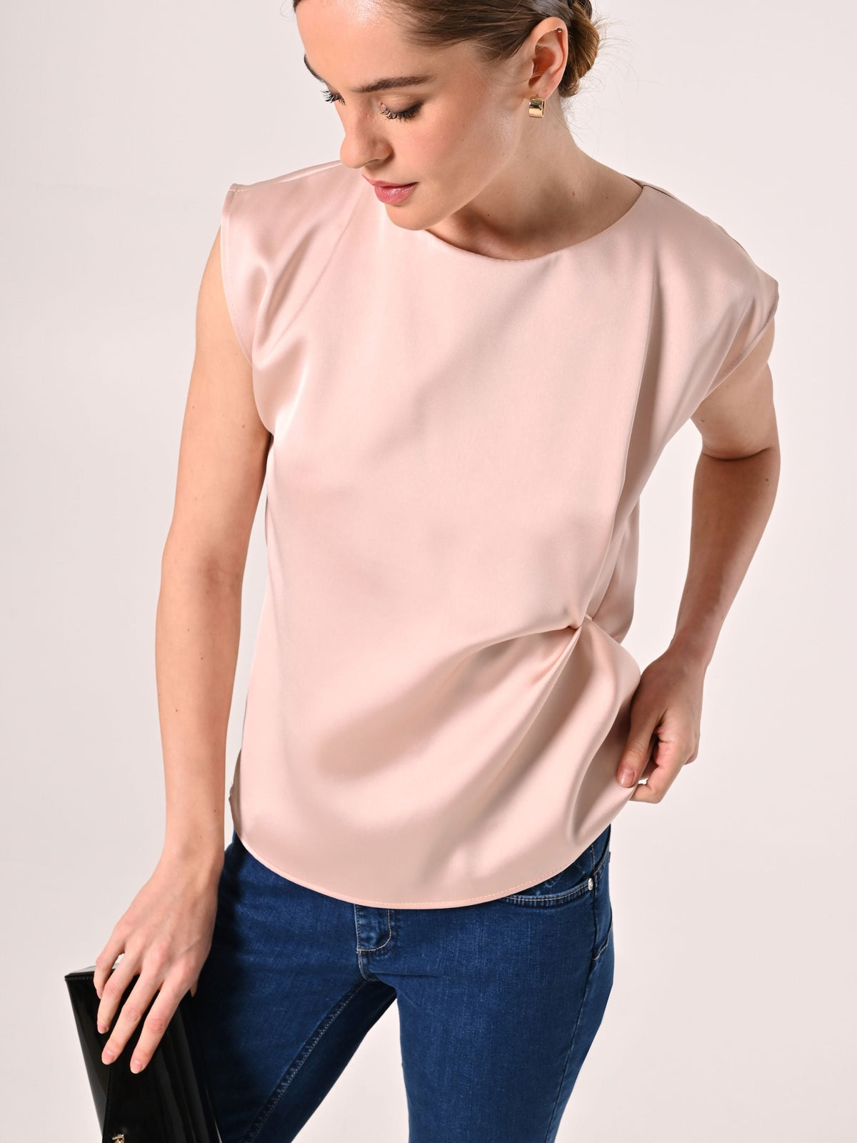 Top smanicato in Raso Rosa