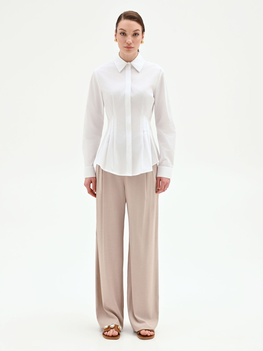 Camicia bianca con baschina