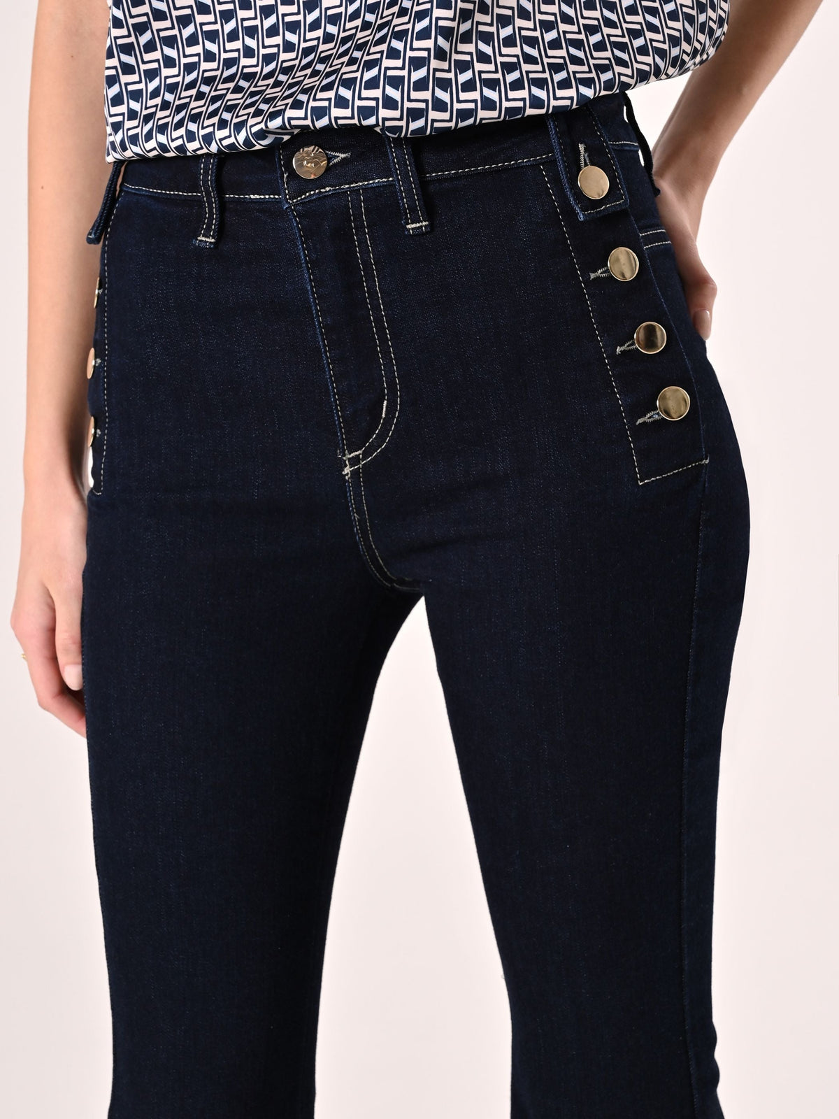 Jeans Flared Bottoni