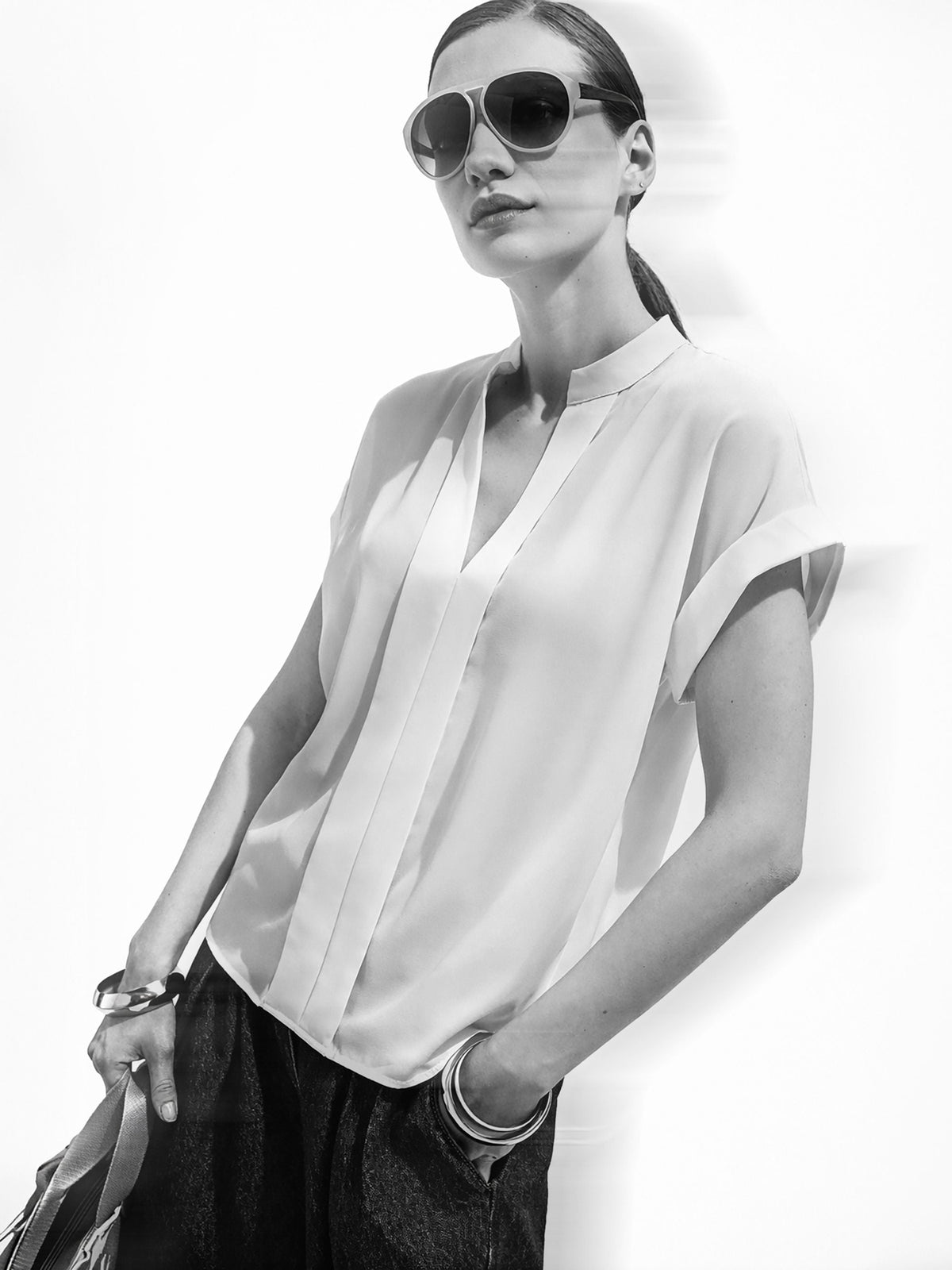 Blusa panna bianco in georgette con collo alla coreana