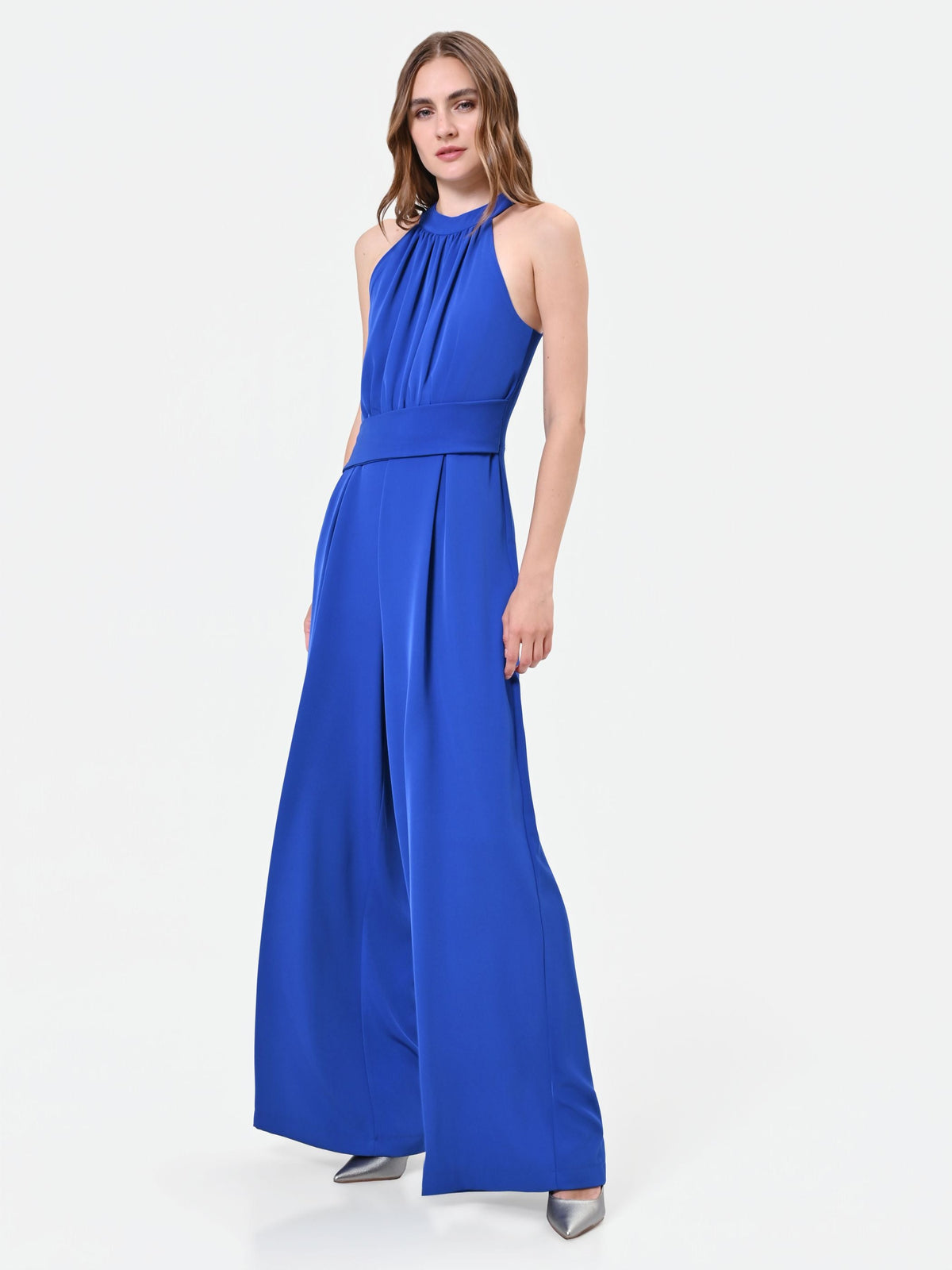 Tuta blu cina con scollo all'americana