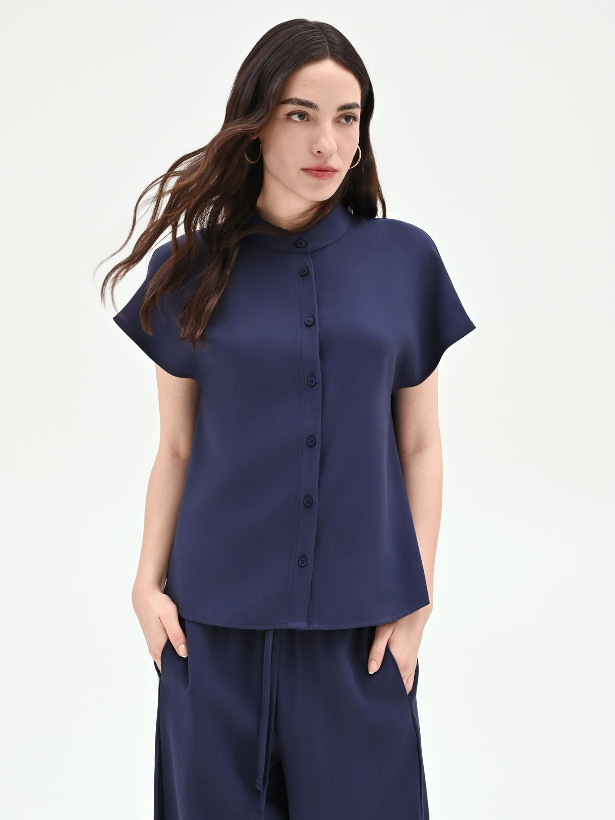 Camicia blu navy con colletto alla coreana