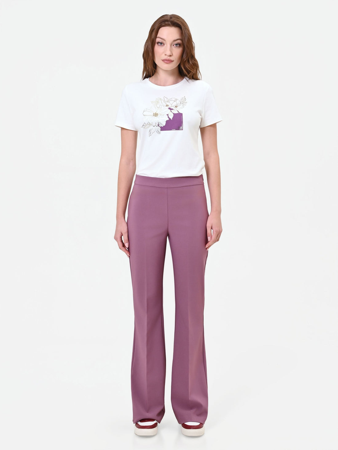 Pantalone bootcut rosa antico con piega stirata