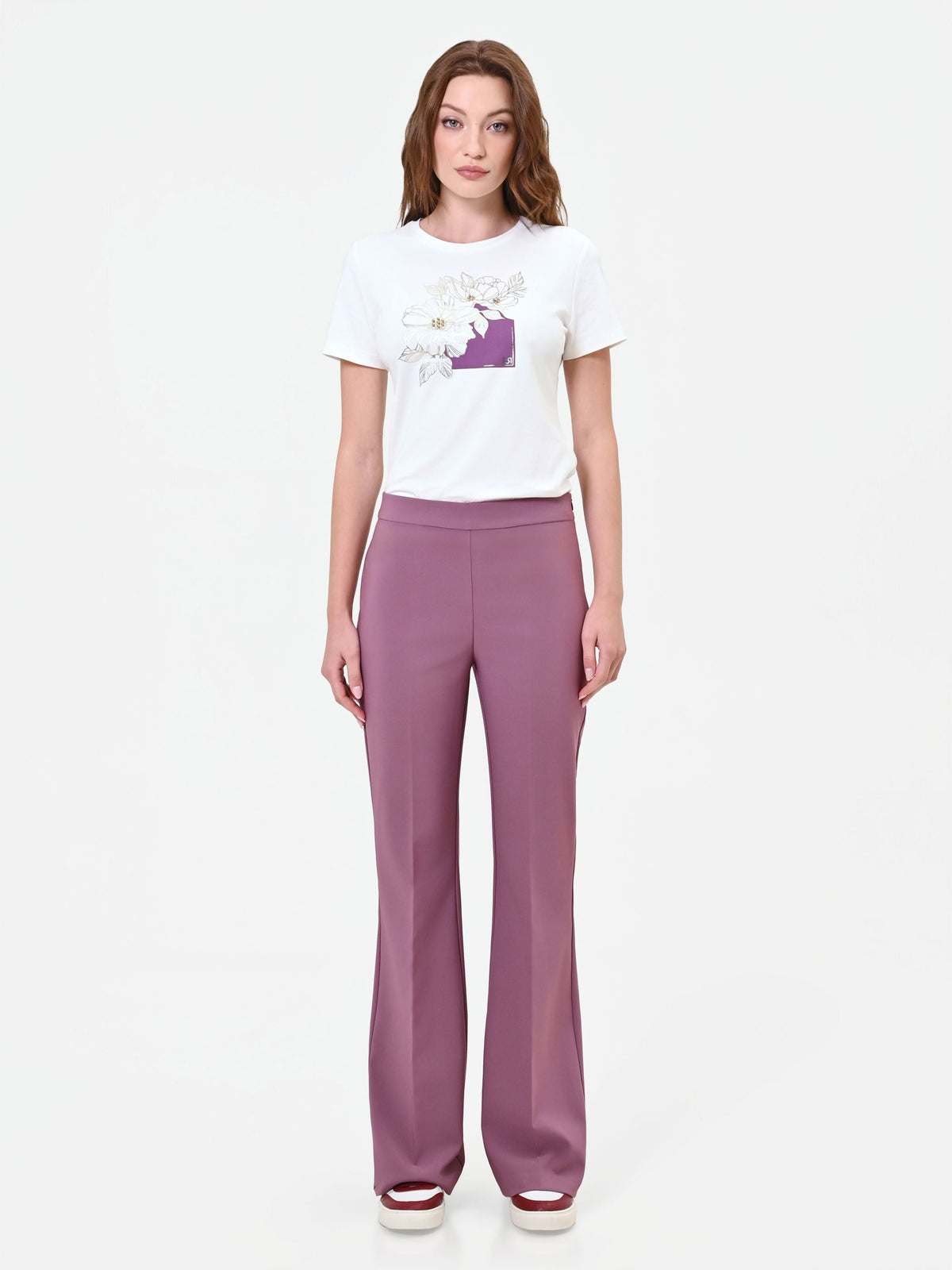 Pantalone bootcut rosa antico con piega stirata