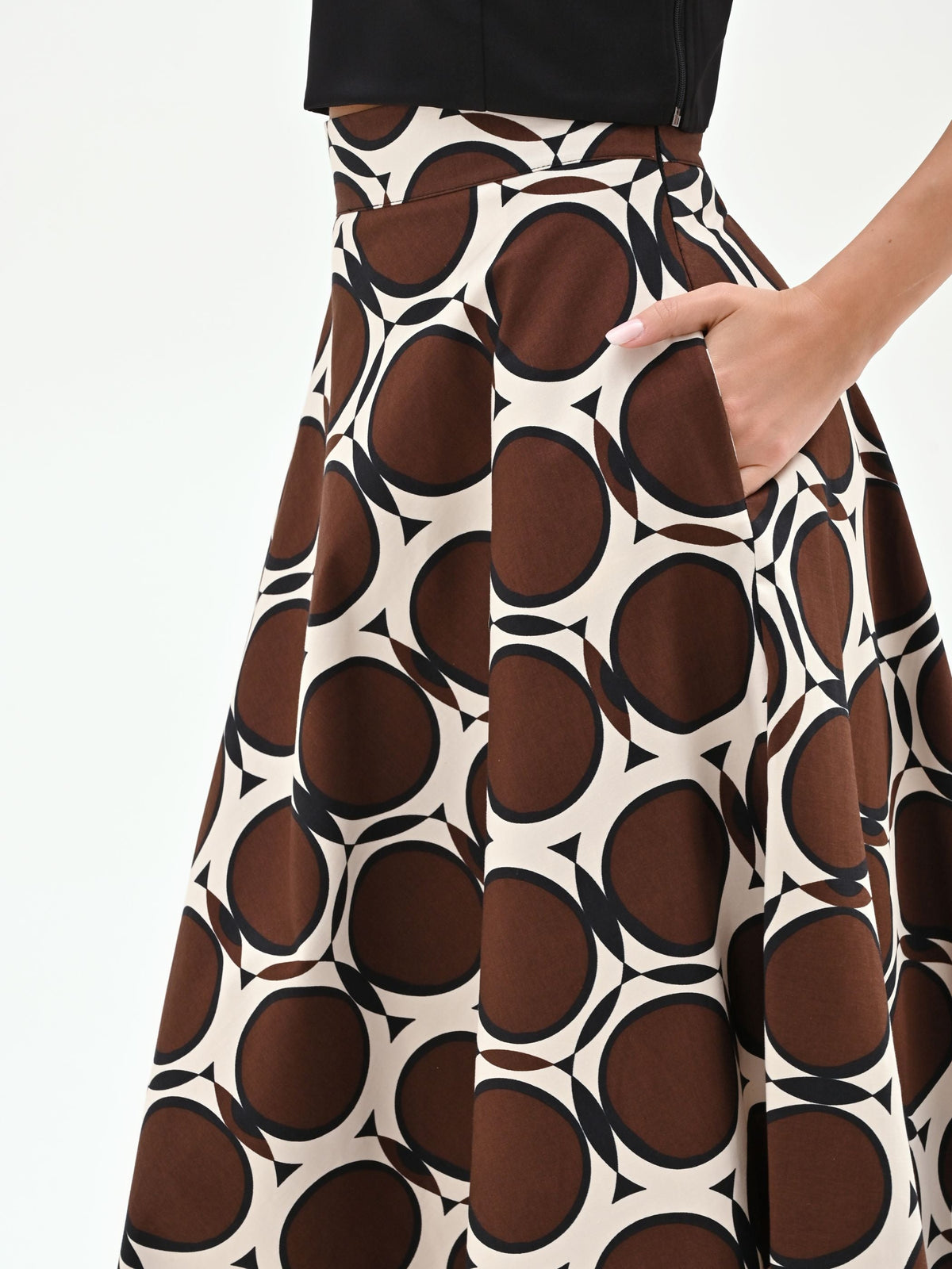 Gonna lunga cioccolato con stampa geometrica