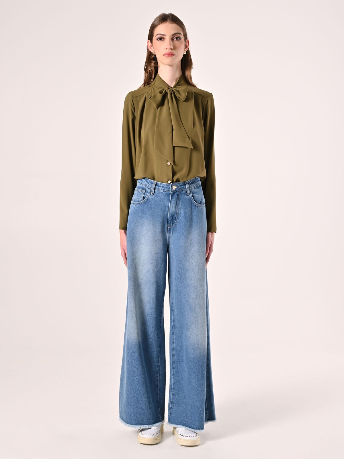 Blusa con Fiocco e Pinces Verde Militare