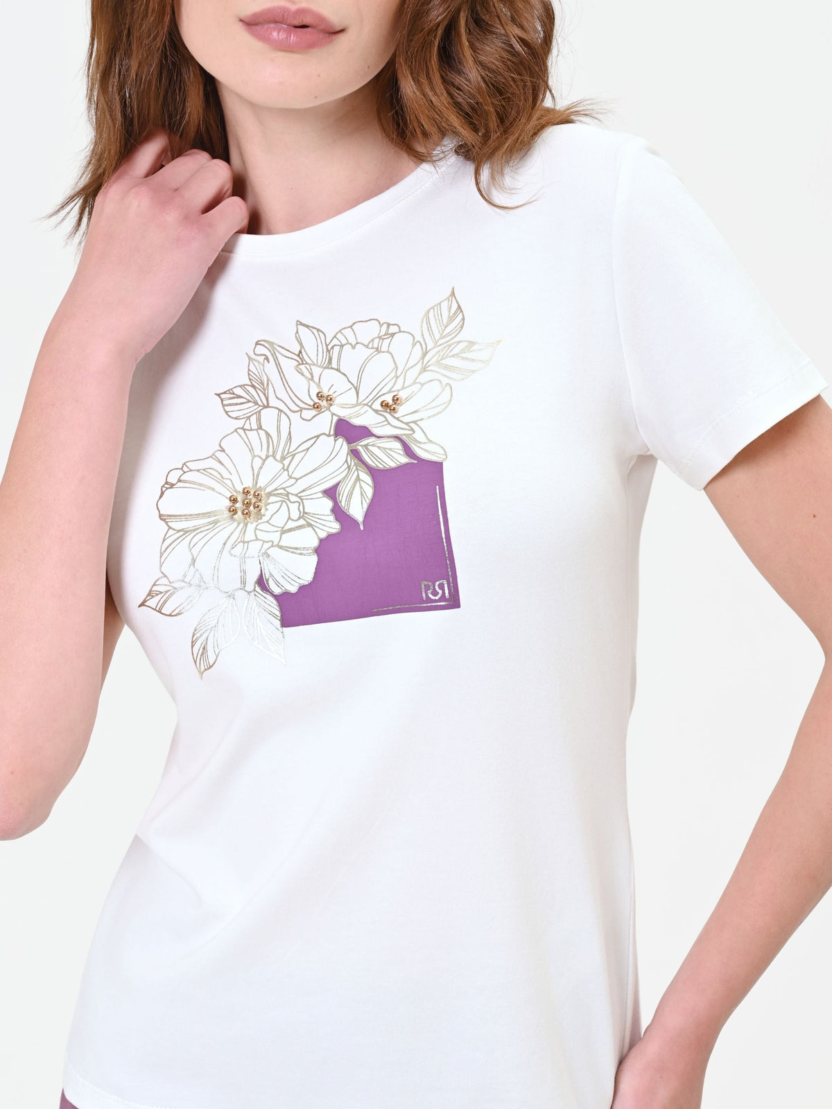 T-shirt panna con stampa artistica