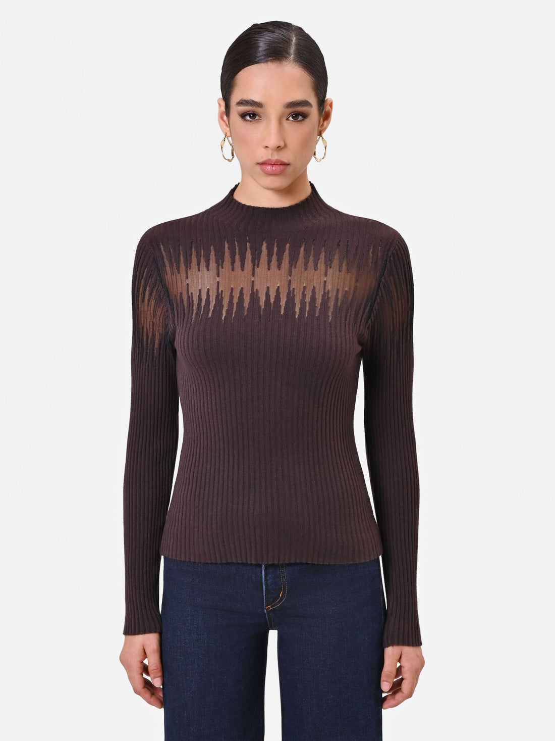 Maglia in viscosa marrone con inserto traforato