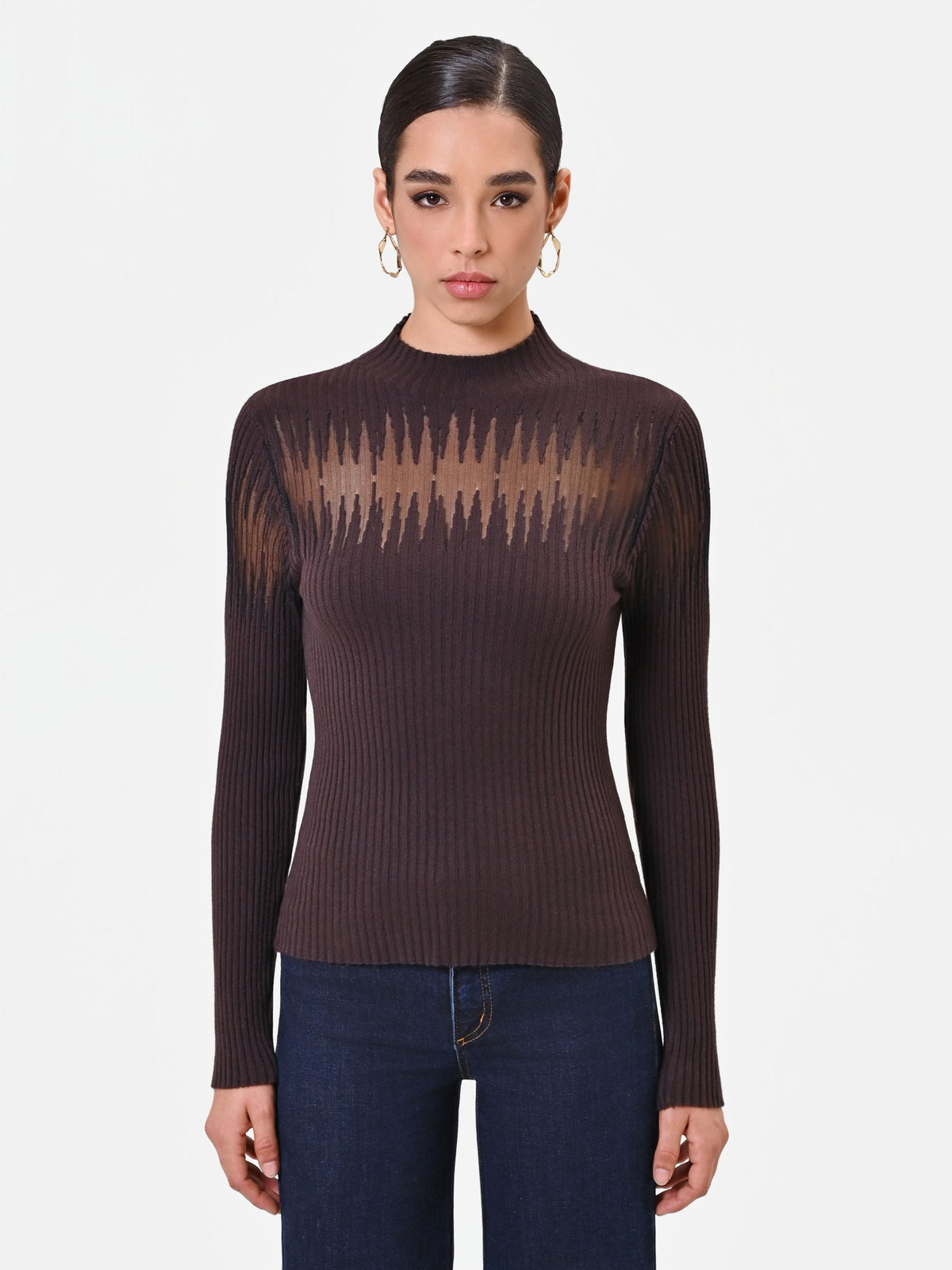 Maglia in viscosa marrone con inserto traforato