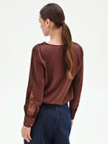 Blusa cioccolato in raso con inserti in pizzo