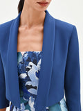 Giacca corta blu brillante con collo sciallato