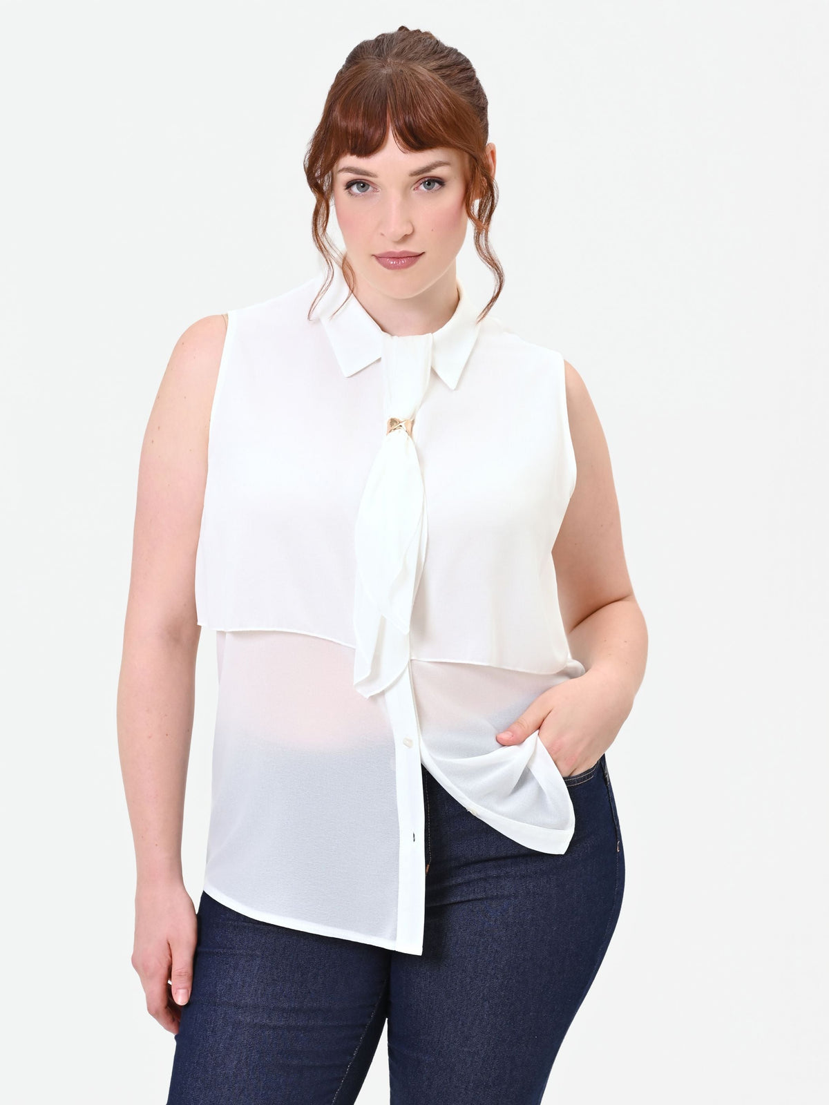 Camicia Curvy smanicata bianca in georgette a strati