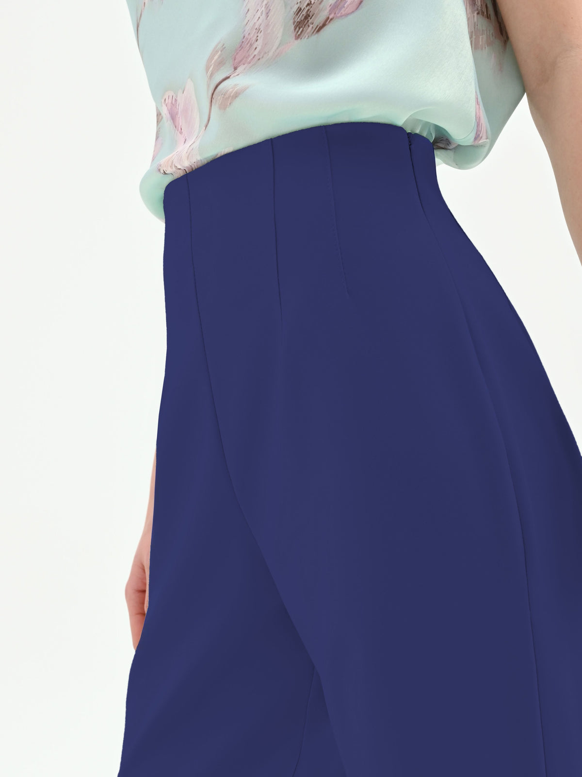 Pantalone a palazzo blu brillante