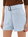 Pantalone corto azzurro con cintura