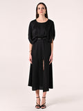 Abito Nero con Maniche Kimono