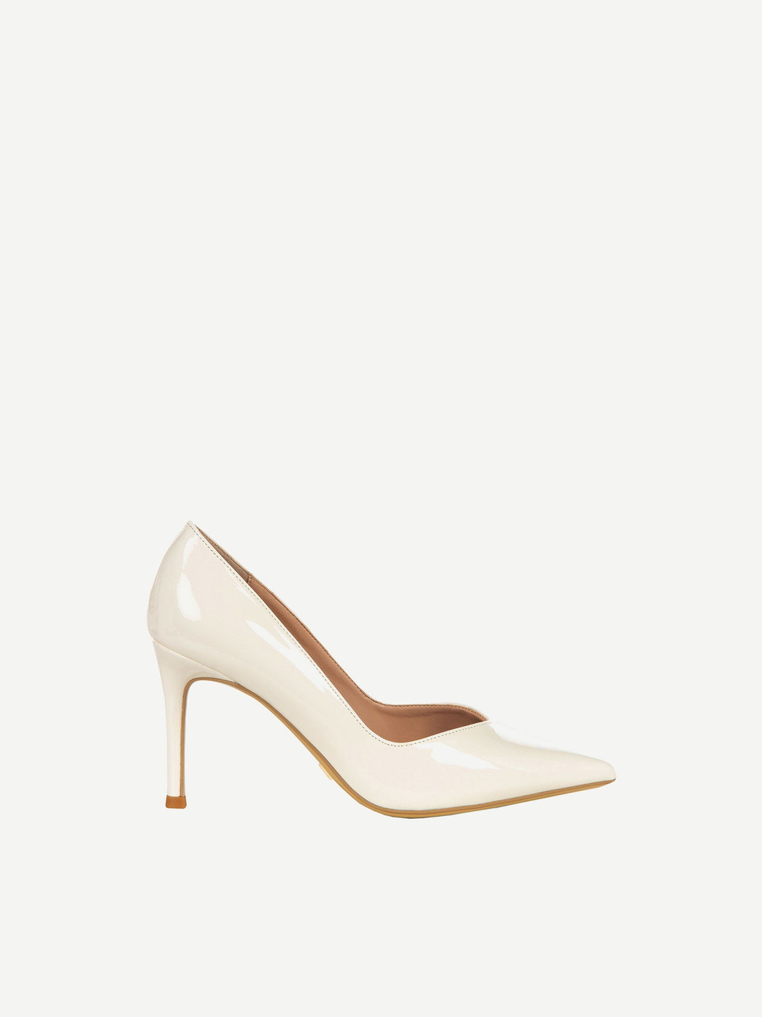 Décolleté beige in vernice