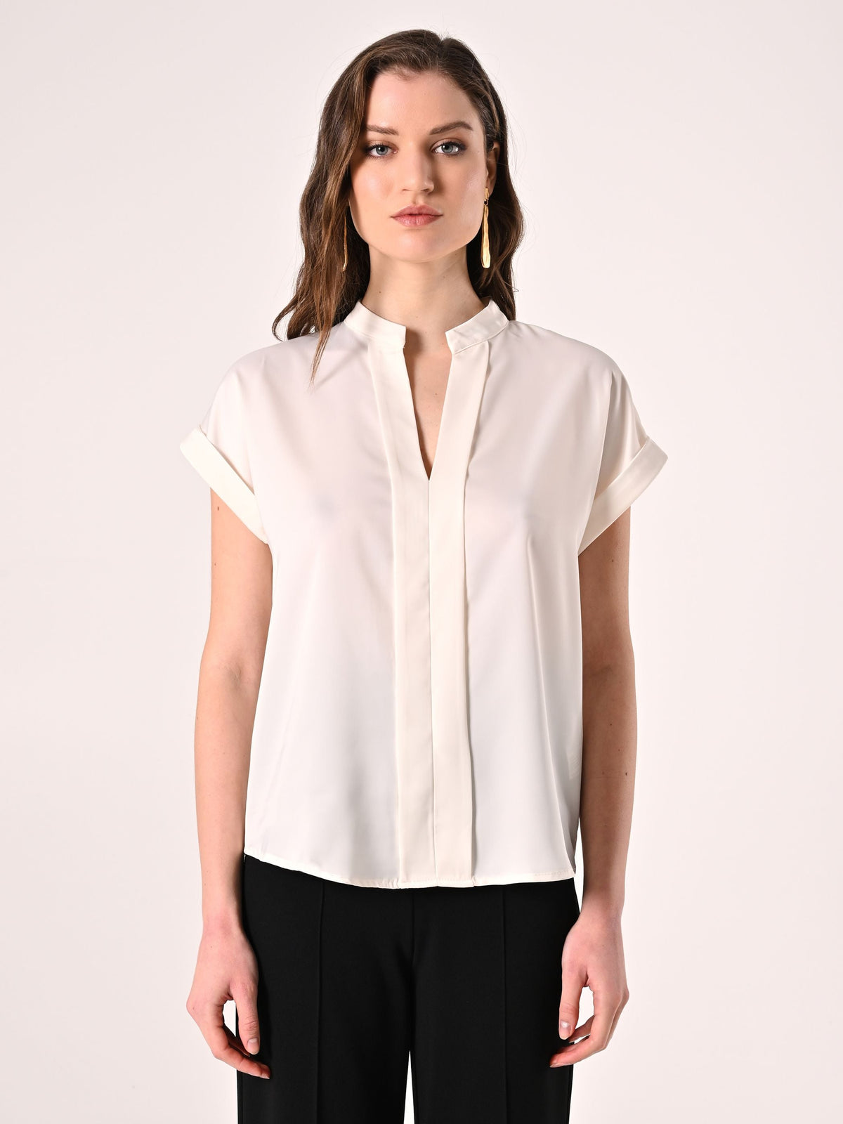 Blusa con Collo alla Coreana Bianca