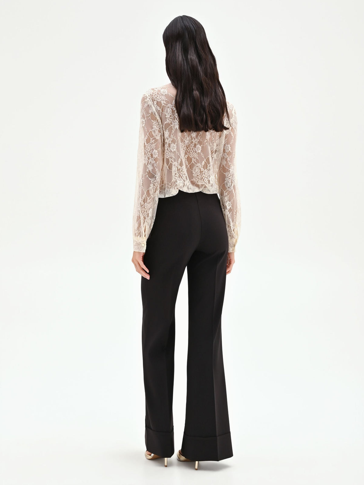 Pantalone nero a vita alta con risvolto