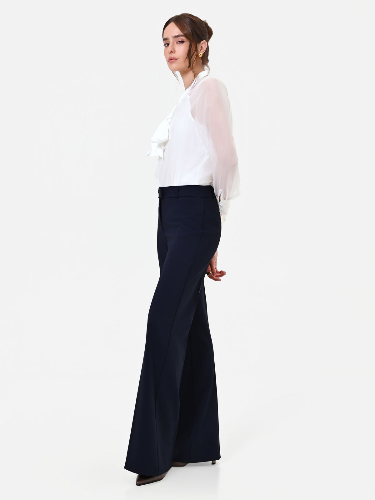 Pantalone Studio blu navy con piega stirata