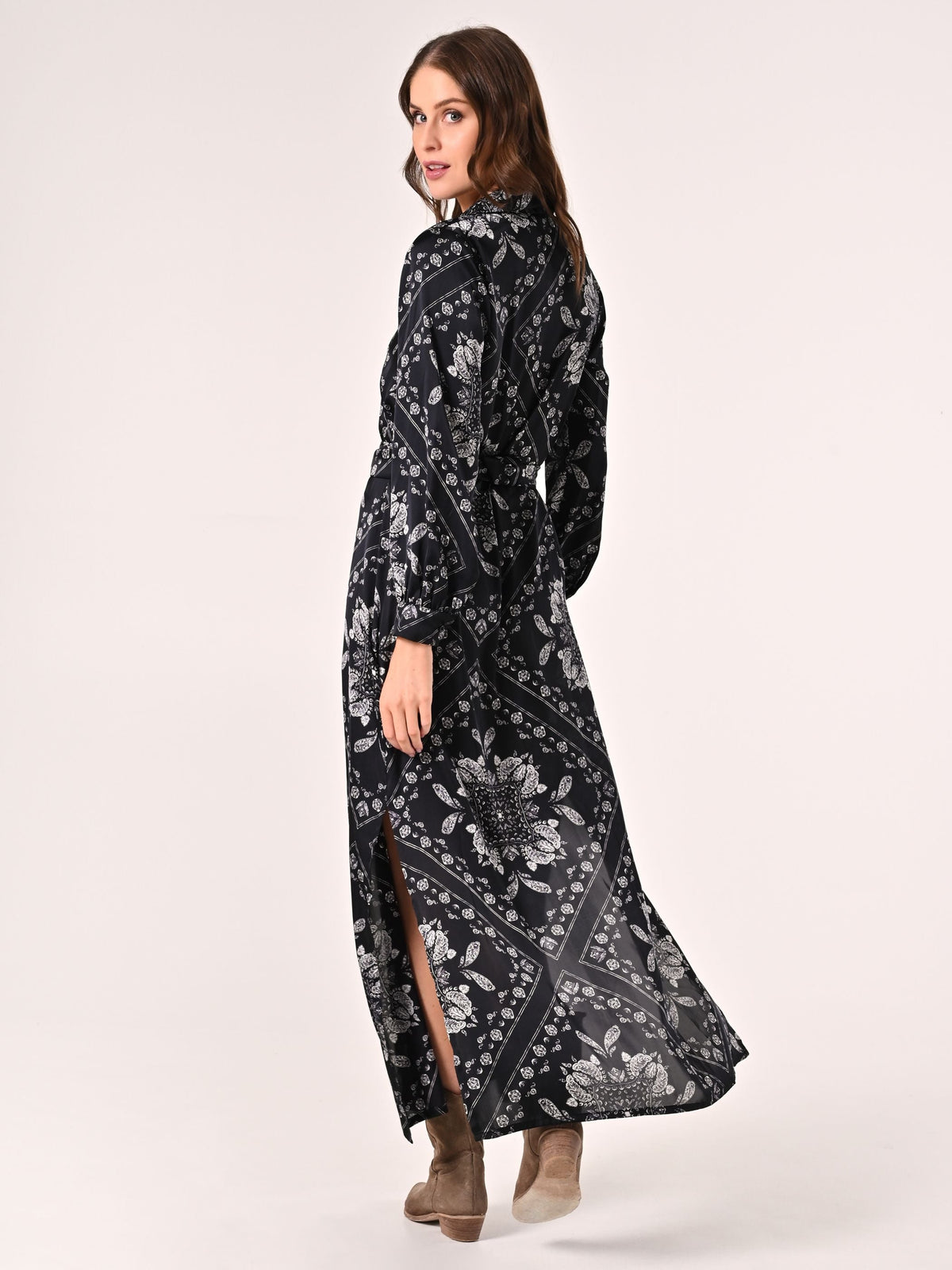 Abito in Raso stampa Paisley
