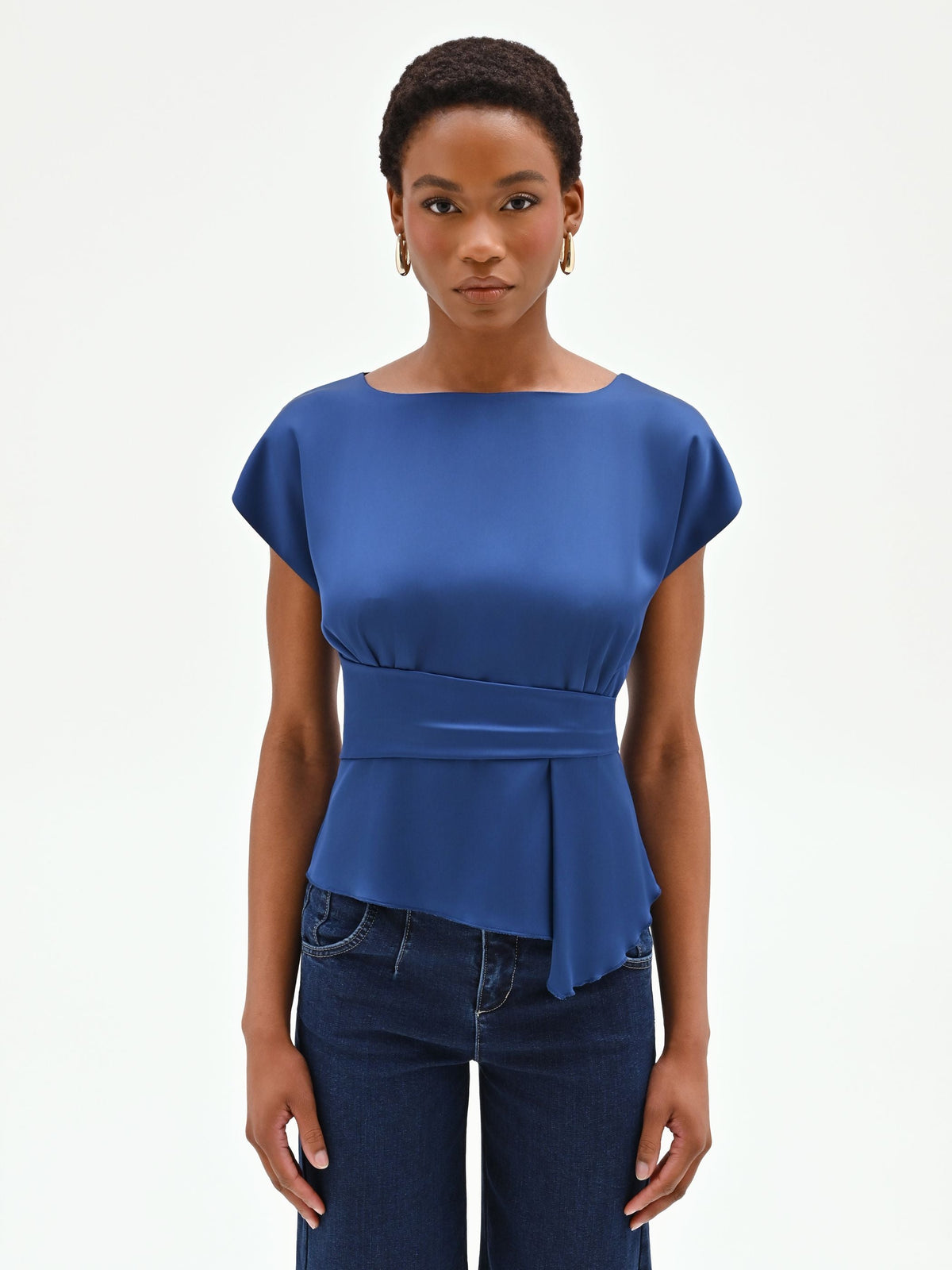 Blusa blu brillante con drappeggio in vita