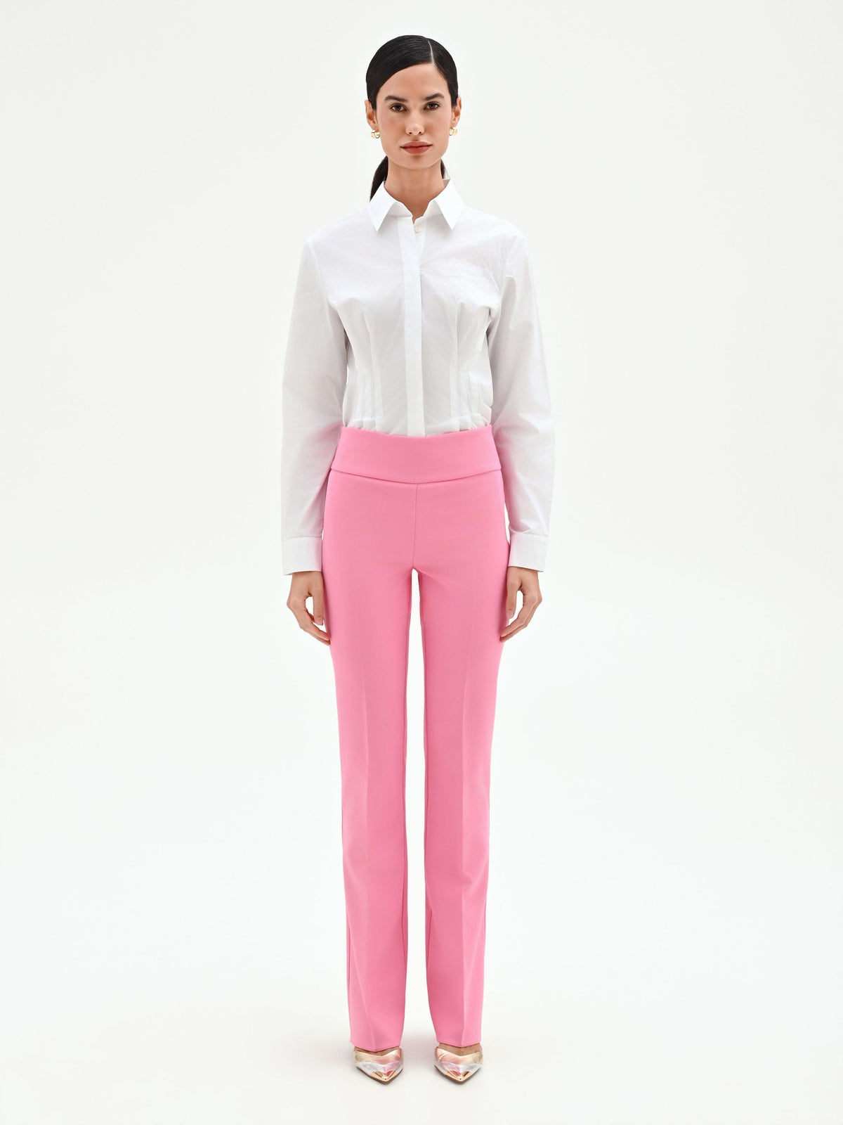 Pantalone rosa mid flared a vita alta con piega stirata