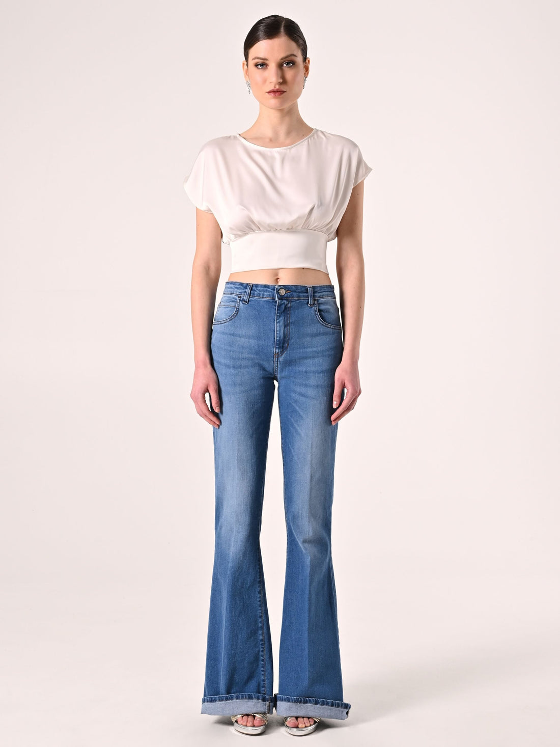Blusa Bianca con Fiocco