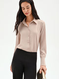 Camicia beige con bottoni ricoperti