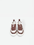Sneaker cioccolato con inserti effetto coccodrillo