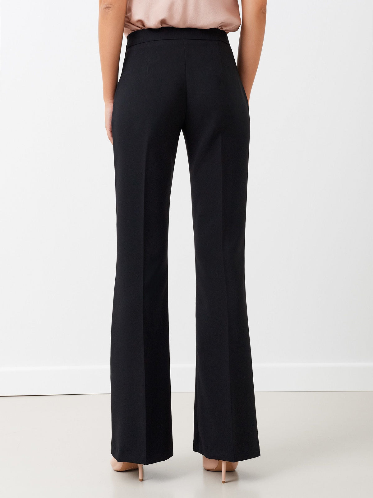 Pantaloni Mid Flared in Tessuto Tecnico