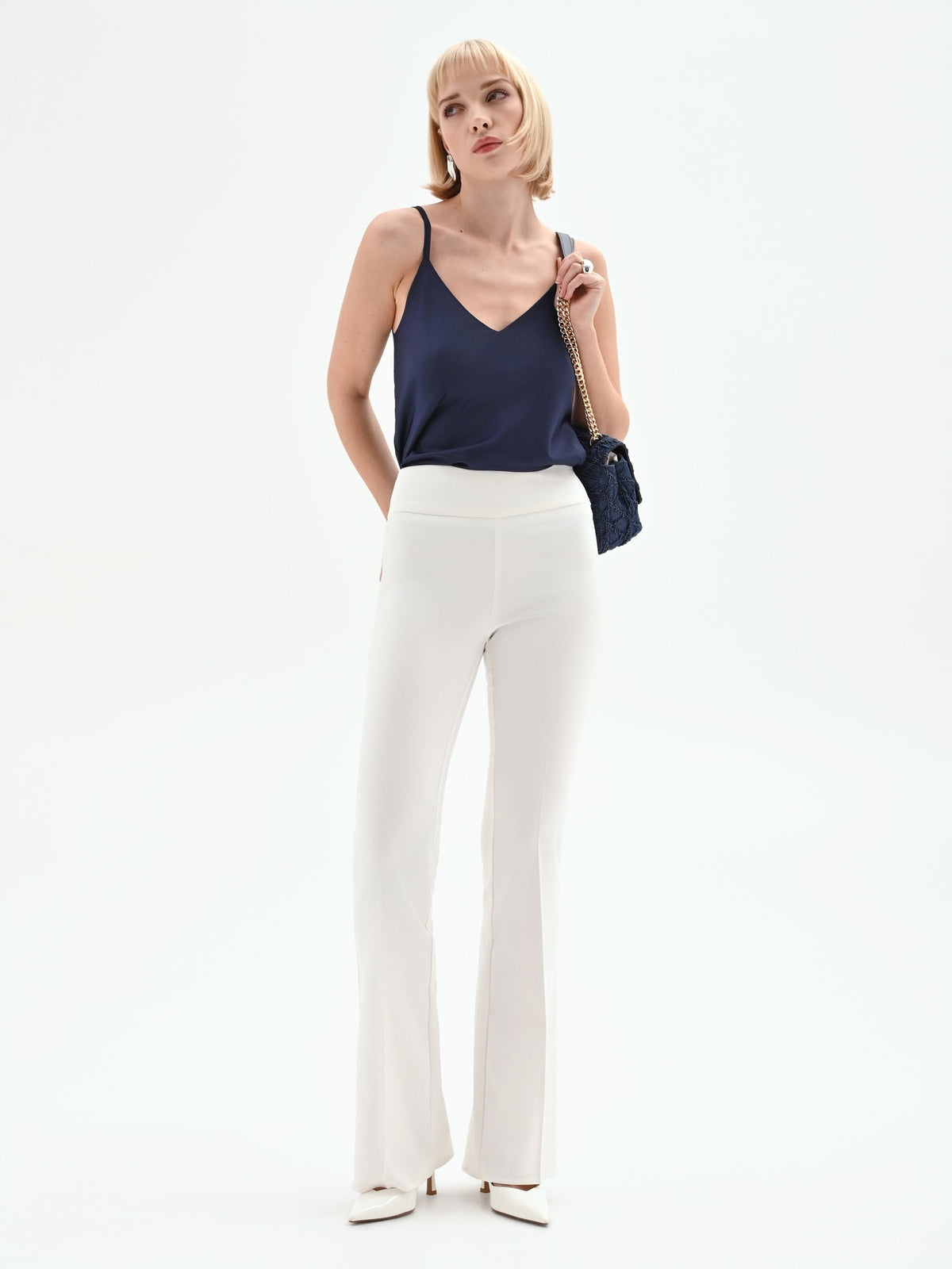 Pantalone a zampa bianco in tessuto tecnico