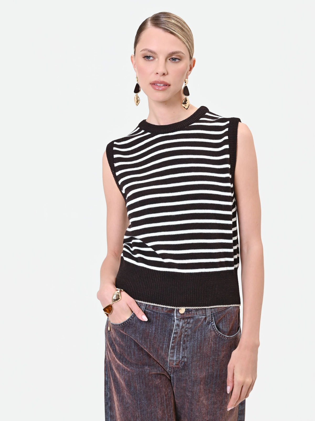 Top in maglia a righe marrone