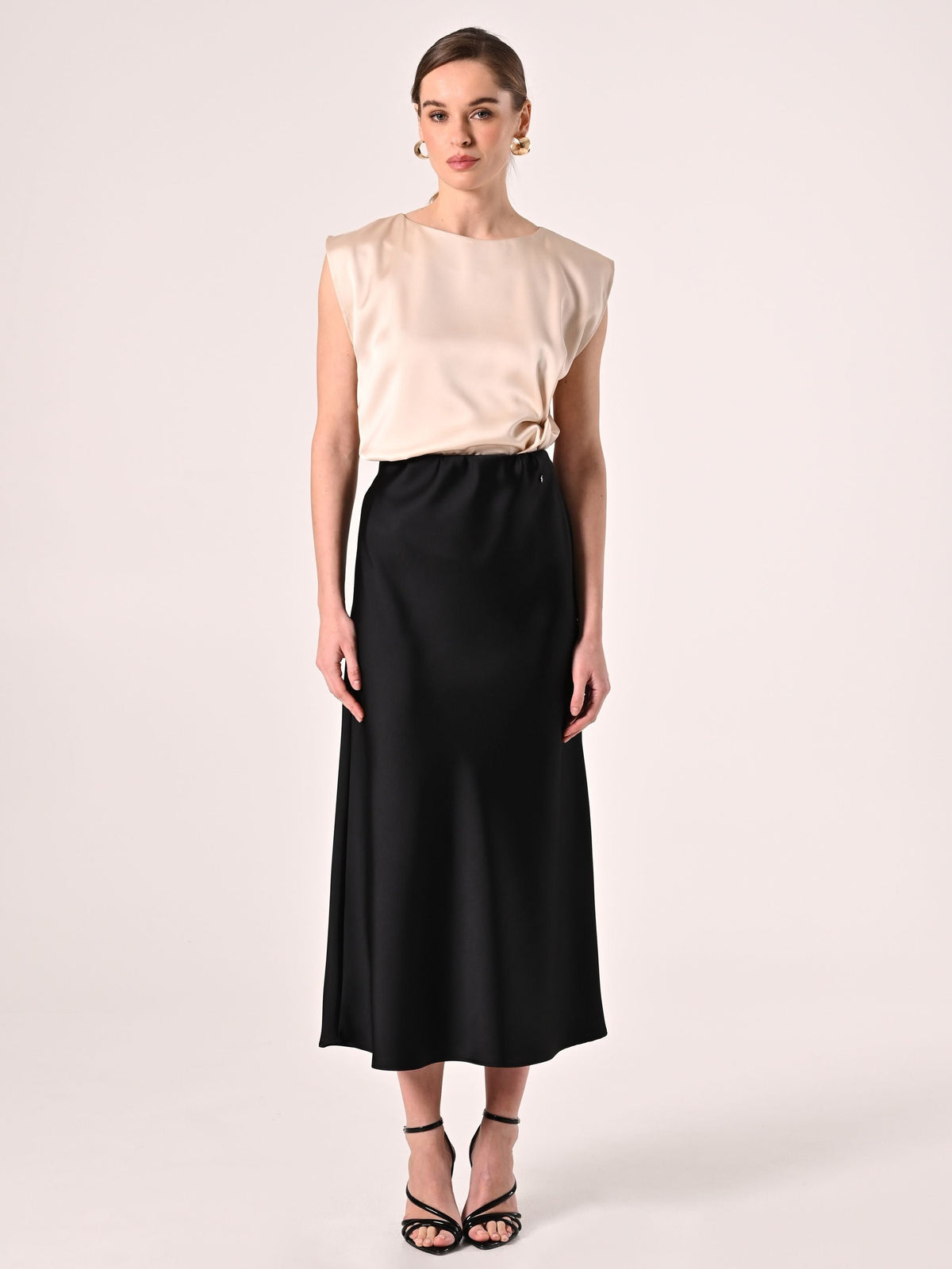 Top smanicato in Raso Beige