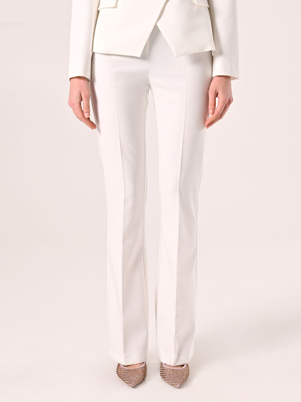 Pantaloni Mid Flared in Tessuto Tecnico Bianco
