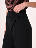 Pantaloni Neri con Nodo effetto Goffrato