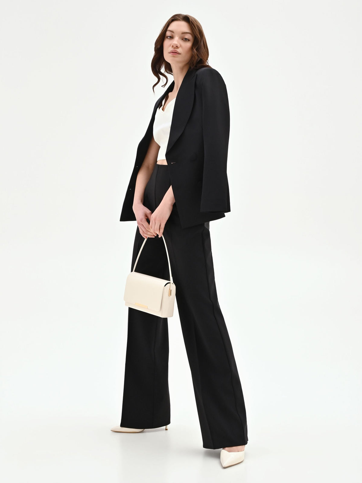 Pantalone nero a gamba larga